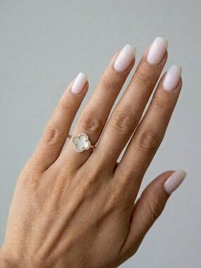 52. Rachel Zoe sterling silver Mother of Pearl clover ring